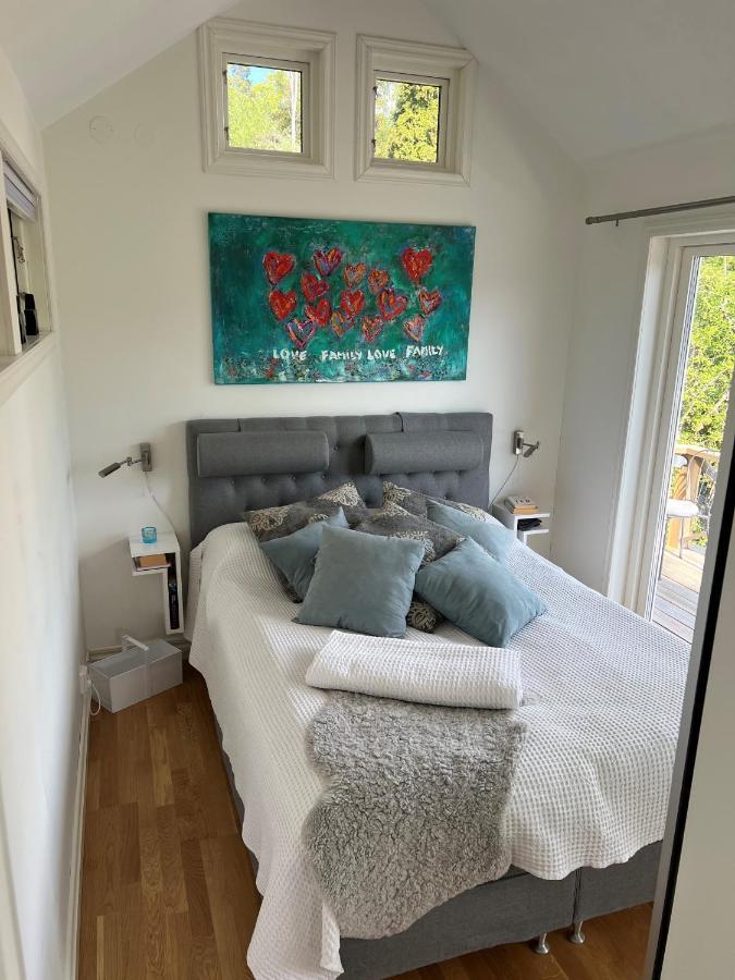 Exclusive Guesthouse With Stunning Seaview! Värmdö Esterno foto